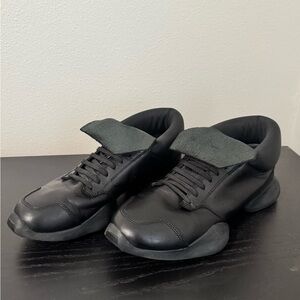 Rick Owens x Adidas Men’s Black Leather Sneakers